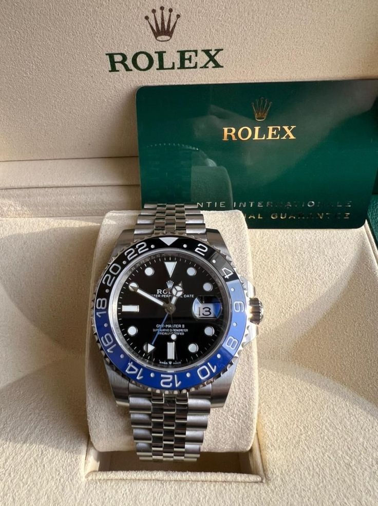 ROLEX SUBMARINER WATCH